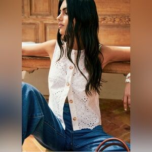 Sezane White Eyelet Button Front Sleeveless Blouse